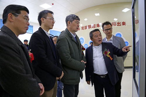 廣西趕街農(nóng)村電商學院在平果掛牌成立，專家齊聚助力鄉(xiāng)村振興